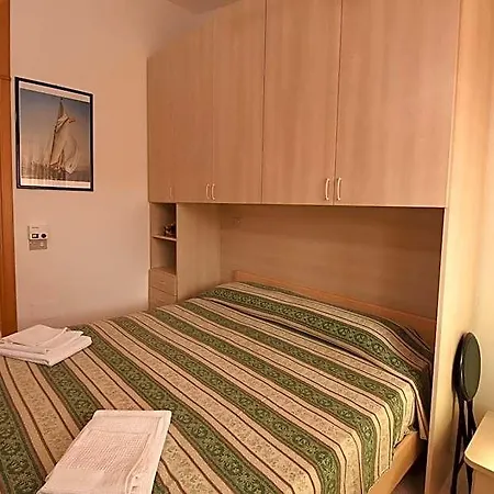 Residenza Le Due Palme מלון דירות