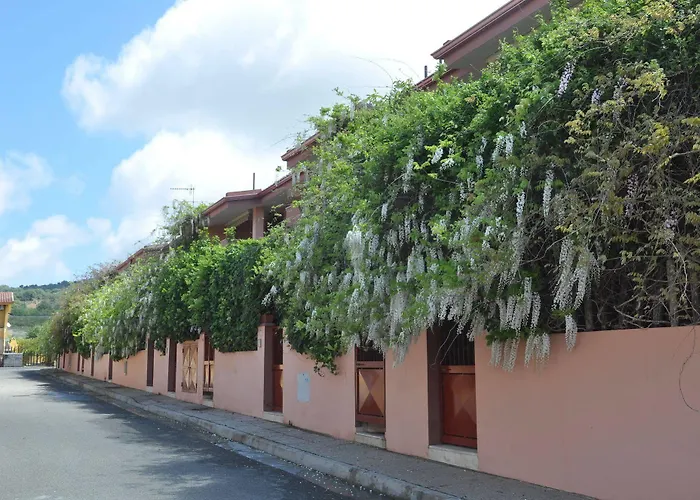 Le Due Palme Апарт-отель Вилласимиус